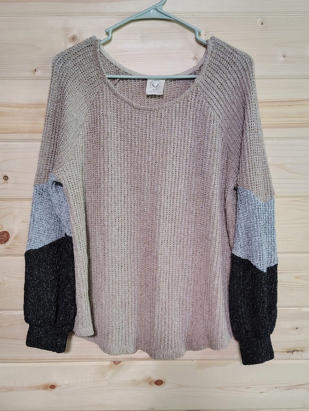 Fantastic Fawn Beige Waffle Knit Colorblock Crewneck Sweater M USA Neutral Basic